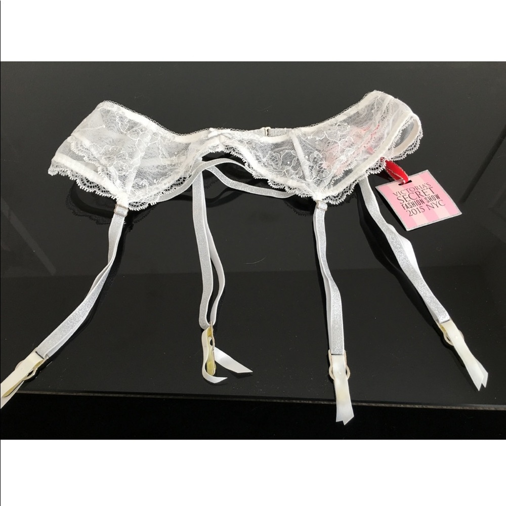Victoria’s Secret Fashion Show Garter Belt